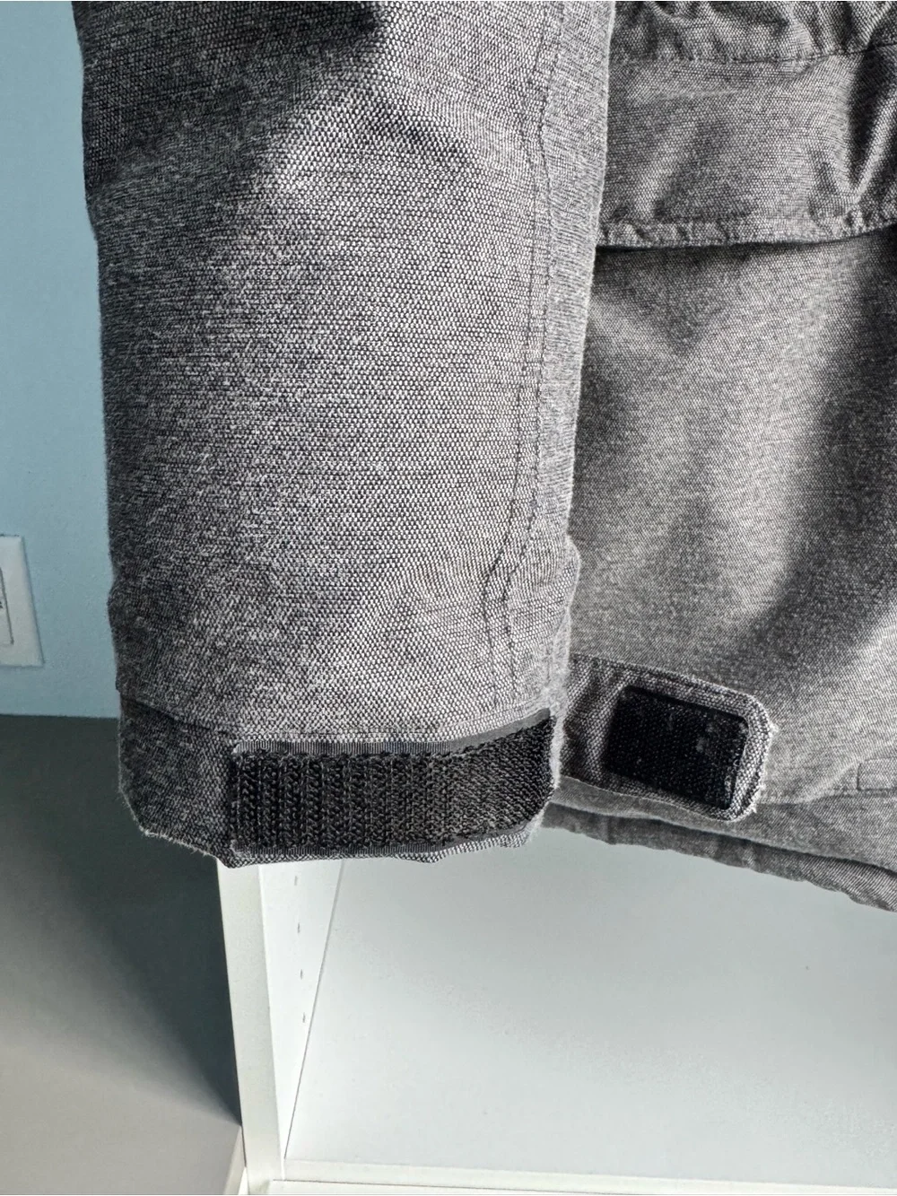 The North Face Men’s McCurdo Parka in Gray – Size Large